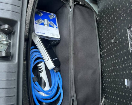 Зеленый Хендай Kona, объемом двигателя 0 л и пробегом 157 тыс. км за 17399 $, фото 34 на Automoto.ua