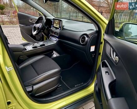 Зеленый Хендай Kona, объемом двигателя 0 л и пробегом 87 тыс. км за 16950 $, фото 64 на Automoto.ua