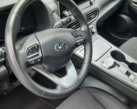 Зелений Хендай Kona, об'ємом двигуна 0 л та пробігом 38 тис. км за 15600 $, фото 39 на Automoto.ua