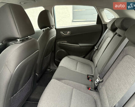 Зелений Хендай Kona, об'ємом двигуна 0 л та пробігом 123 тис. км за 17200 $, фото 17 на Automoto.ua