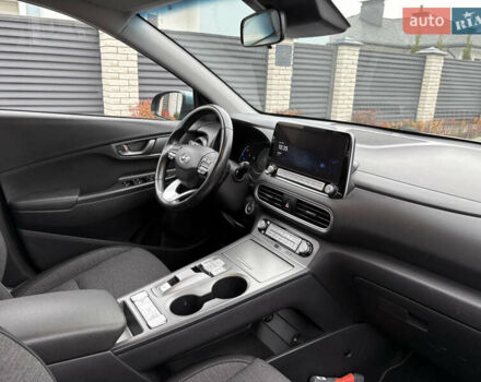 Зелений Хендай Kona, об'ємом двигуна 0 л та пробігом 123 тис. км за 17200 $, фото 22 на Automoto.ua