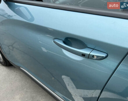 Зелений Хендай Kona, об'ємом двигуна 0 л та пробігом 50 тис. км за 18500 $, фото 7 на Automoto.ua