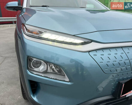 Зелений Хендай Kona, об'ємом двигуна 0 л та пробігом 50 тис. км за 18500 $, фото 6 на Automoto.ua