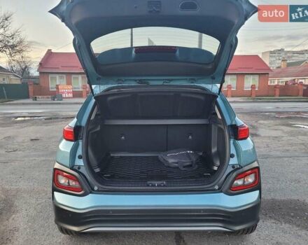 Зеленый Хендай Kona, объемом двигателя 0 л и пробегом 52 тыс. км за 18700 $, фото 18 на Automoto.ua