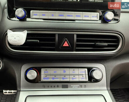 Оранжевый Хендай Kona, объемом двигателя 0 л и пробегом 78 тыс. км за 18950 $, фото 37 на Automoto.ua