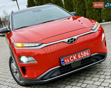 Оранжевый Хендай Kona, объемом двигателя 0 л и пробегом 78 тыс. км за 18950 $, фото 4 на Automoto.ua