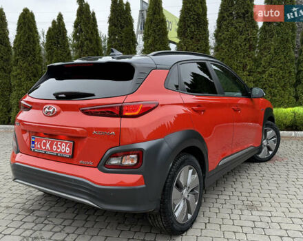 Оранжевый Хендай Kona, объемом двигателя 0 л и пробегом 78 тыс. км за 18950 $, фото 21 на Automoto.ua