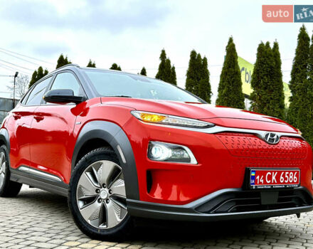 Оранжевый Хендай Kona, объемом двигателя 0 л и пробегом 78 тыс. км за 18950 $, фото 7 на Automoto.ua
