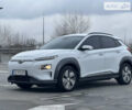 Белый Хендай Kona Electric, объемом двигателя 0 л и пробегом 82 тыс. км за 26999 $, фото 23 на Automoto.ua