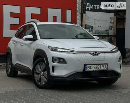 Белый Хендай Kona Electric, объемом двигателя 0 л и пробегом 78 тыс. км за 19700 $, фото 18 на Automoto.ua