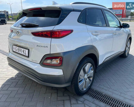 Білий Хендай Kona Electric, об'ємом двигуна 0 л та пробігом 118 тис. км за 17400 $, фото 10 на Automoto.ua