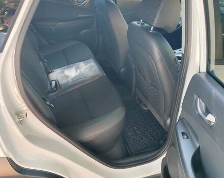 Белый Хендай Kona Electric, объемом двигателя 0 л и пробегом 107 тыс. км за 16500 $, фото 3 на Automoto.ua