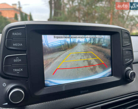 Белый Хендай Kona Electric, объемом двигателя 0 л и пробегом 93 тыс. км за 14790 $, фото 15 на Automoto.ua