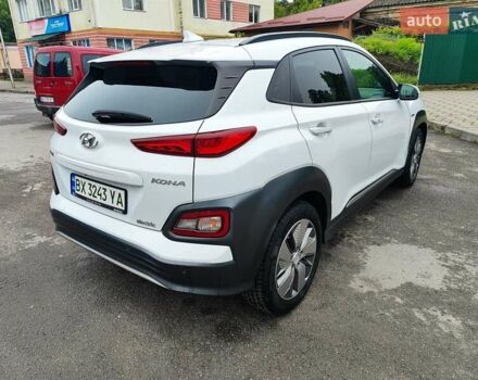 Белый Хендай Kona Electric, объемом двигателя 0 л и пробегом 107 тыс. км за 16500 $, фото 25 на Automoto.ua