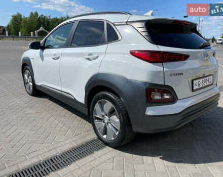 Білий Хендай Kona Electric, об'ємом двигуна 0 л та пробігом 118 тис. км за 17400 $, фото 11 на Automoto.ua