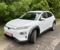 Белый Хендай Kona Electric, объемом двигателя 0 л и пробегом 113 тыс. км за 17850 $, фото 1 на Automoto.ua