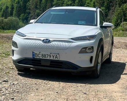 Белый Хендай Kona Electric, объемом двигателя 0 л и пробегом 113 тыс. км за 18500 $, фото 2 на Automoto.ua