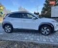 Белый Хендай Kona Electric, объемом двигателя 0 л и пробегом 111 тыс. км за 16500 $, фото 6 на Automoto.ua