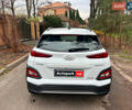 Белый Хендай Kona Electric, объемом двигателя 0 л и пробегом 93 тыс. км за 14790 $, фото 5 на Automoto.ua