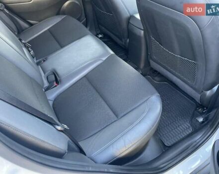 Белый Хендай Kona Electric, объемом двигателя 0 л и пробегом 111 тыс. км за 16500 $, фото 15 на Automoto.ua