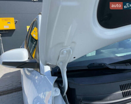 Білий Хендай Kona Electric, об'ємом двигуна 0 л та пробігом 118 тис. км за 17400 $, фото 23 на Automoto.ua