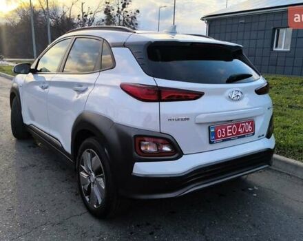 Белый Хендай Kona Electric, объемом двигателя 0 л и пробегом 210 тыс. км за 16500 $, фото 6 на Automoto.ua
