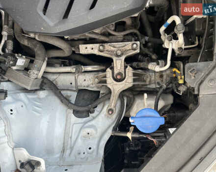 Белый Хендай Kona Electric, объемом двигателя 0 л и пробегом 110 тыс. км за 16300 $, фото 22 на Automoto.ua