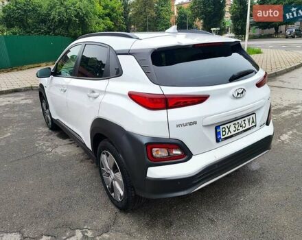 Белый Хендай Kona Electric, объемом двигателя 0 л и пробегом 107 тыс. км за 16500 $, фото 23 на Automoto.ua