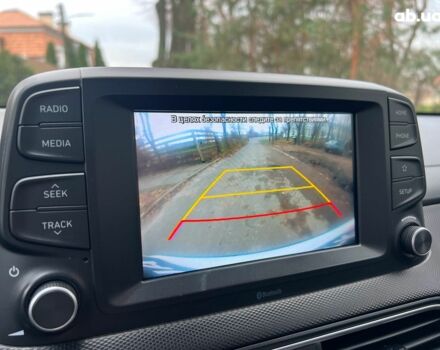 Белый Хендай Kona Electric, объемом двигателя 0 л и пробегом 93 тыс. км за 14790 $, фото 15 на Automoto.ua