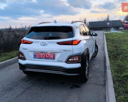 Белый Хендай Kona Electric, объемом двигателя 0 л и пробегом 210 тыс. км за 16500 $, фото 7 на Automoto.ua