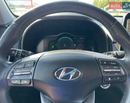 Білий Хендай Kona Electric, об'ємом двигуна 0 л та пробігом 118 тис. км за 17400 $, фото 14 на Automoto.ua