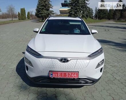 Білий Хендай Kona Electric, об'ємом двигуна 0 л та пробігом 91 тис. км за 18600 $, фото 8 на Automoto.ua