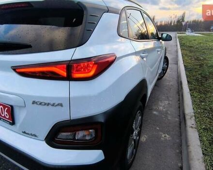 Белый Хендай Kona Electric, объемом двигателя 0 л и пробегом 210 тыс. км за 16500 $, фото 10 на Automoto.ua