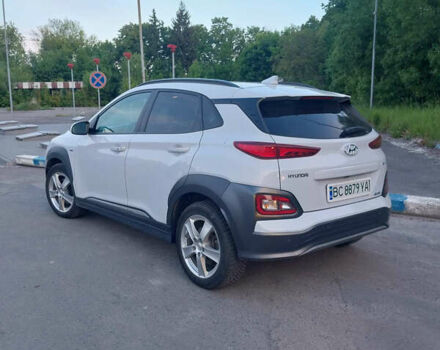 Белый Хендай Kona Electric, объемом двигателя 0 л и пробегом 113 тыс. км за 18500 $, фото 5 на Automoto.ua