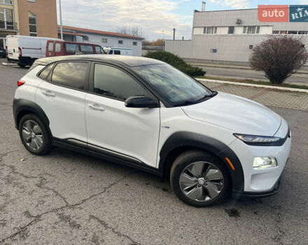 Белый Хендай Kona Electric, объемом двигателя 0 л и пробегом 110 тыс. км за 16300 $, фото 7 на Automoto.ua
