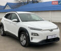 Белый Хендай Kona Electric, объемом двигателя 0 л и пробегом 166 тыс. км за 16900 $, фото 9 на Automoto.ua