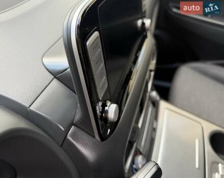 Білий Хендай Kona Electric, об'ємом двигуна 0 л та пробігом 64 тис. км за 14950 $, фото 90 на Automoto.ua