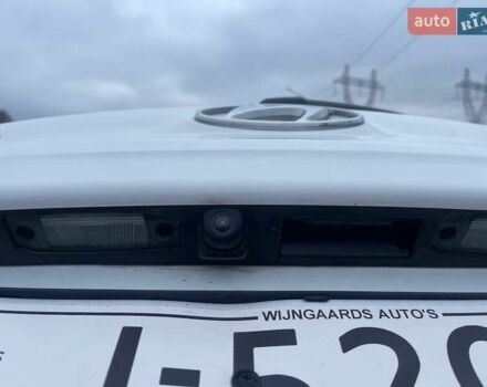 Білий Хендай Kona Electric, об'ємом двигуна 0 л та пробігом 158 тис. км за 16500 $, фото 28 на Automoto.ua