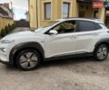 Білий Хендай Kona Electric, об'ємом двигуна 0 л та пробігом 64 тис. км за 14950 $, фото 3 на Automoto.ua