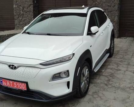 Білий Хендай Kona Electric, об'ємом двигуна 0 л та пробігом 59 тис. км за 23500 $, фото 3 на Automoto.ua