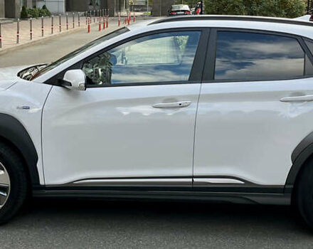 Белый Хендай Kona Electric, объемом двигателя 0 л и пробегом 115 тыс. км за 16900 $, фото 27 на Automoto.ua
