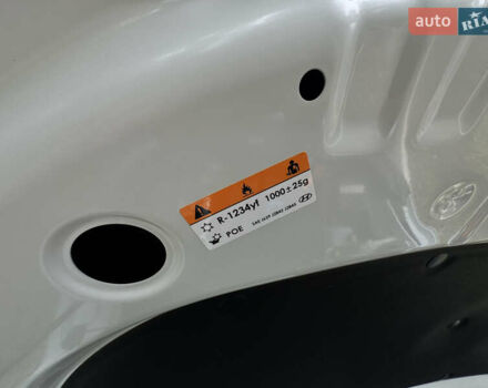 Белый Хендай Kona Electric, объемом двигателя 0 л и пробегом 103 тыс. км за 17999 $, фото 84 на Automoto.ua