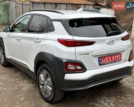 Білий Хендай Kona Electric, об'ємом двигуна 0 л та пробігом 102 тис. км за 15700 $, фото 5 на Automoto.ua