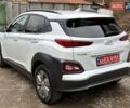 Білий Хендай Kona Electric, об'ємом двигуна 0 л та пробігом 102 тис. км за 15700 $, фото 5 на Automoto.ua