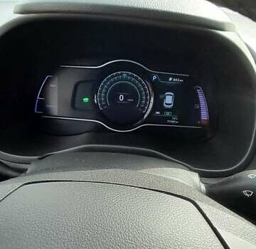 Білий Хендай Kona Electric, об'ємом двигуна 0 л та пробігом 71 тис. км за 17600 $, фото 33 на Automoto.ua