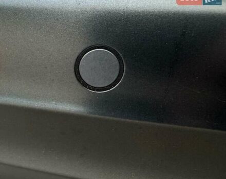 Белый Хендай Kona Electric, объемом двигателя 0 л и пробегом 58 тыс. км за 17499 $, фото 85 на Automoto.ua