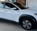 Белый Хендай Kona Electric, объемом двигателя 0 л и пробегом 95 тыс. км за 17500 $, фото 28 на Automoto.ua
