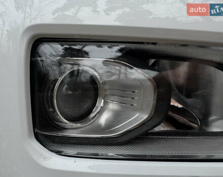 Білий Хендай Kona Electric, об'ємом двигуна 0 л та пробігом 59 тис. км за 17499 $, фото 61 на Automoto.ua