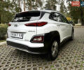 Белый Хендай Kona Electric, объемом двигателя 0 л и пробегом 103 тыс. км за 17999 $, фото 12 на Automoto.ua