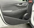 Белый Хендай Kona Electric, объемом двигателя 0 л и пробегом 92 тыс. км за 18983 $, фото 13 на Automoto.ua